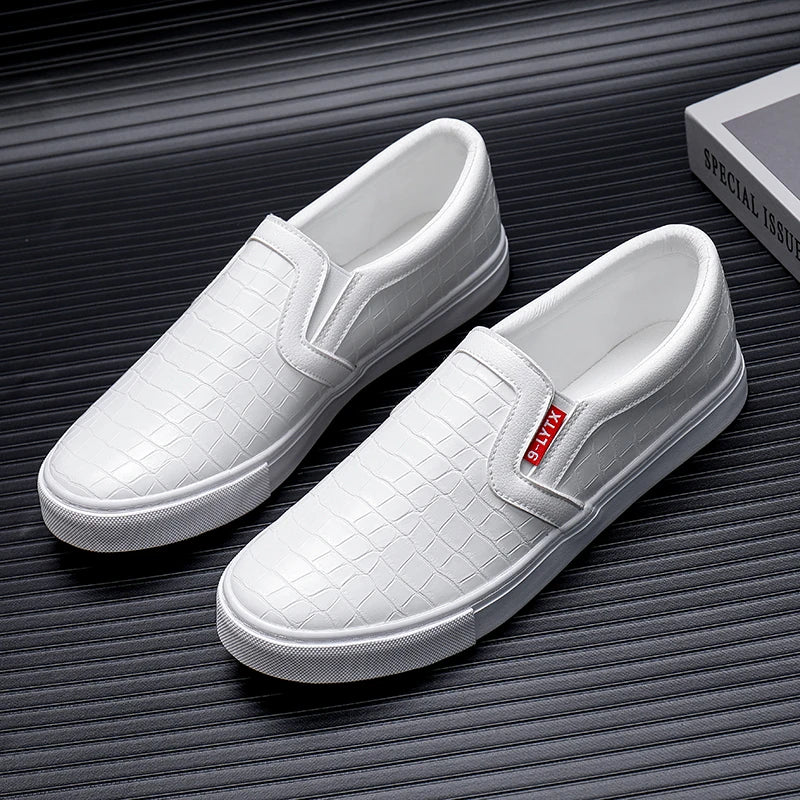 Classic White Leather Loafers Men Flats Casual Shoes Slip On  Sneakers Man Black Moccasin For Men Boat Shoes sapato masculino