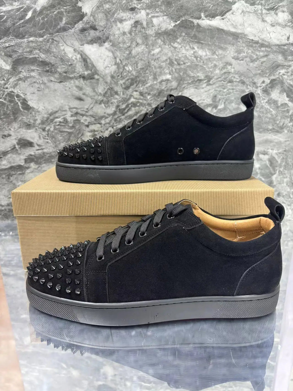 Rivets Genuine Leather Men's Sneakers Classic Black White Round Toe Lace-Up Flats Sports Shoes Outdoor Walking Male Casual Shoes