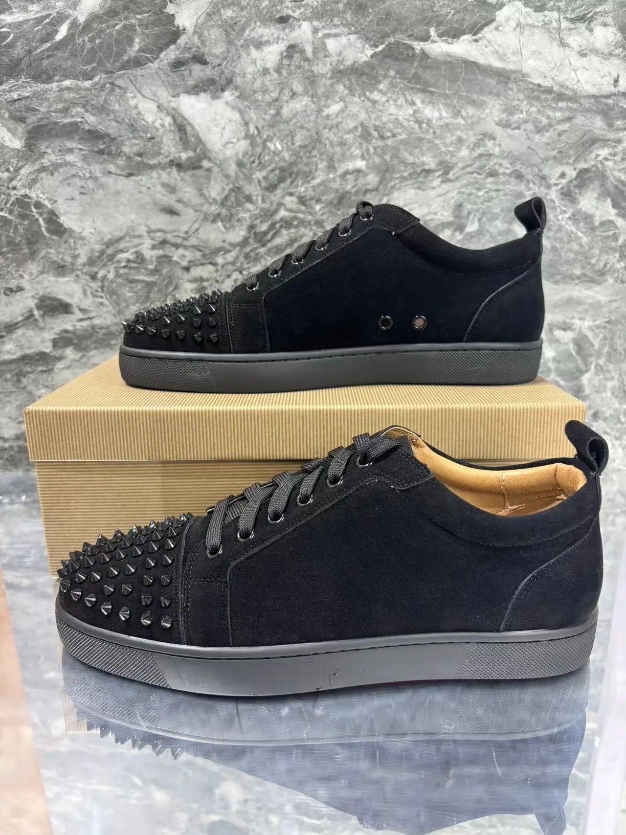 Rivets Genuine Leather Men's Sneakers Classic Black White Round Toe Lace-Up Flats Sports Shoes Outdoor Walking Male Casual Shoes