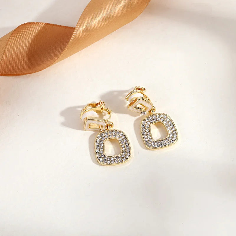 GRACE JUN New Arrival Clip on Earrings for Women's Fashion Pearl Enamel No Pierced Earrings Gold Color Cuff Earrings Ear Clip