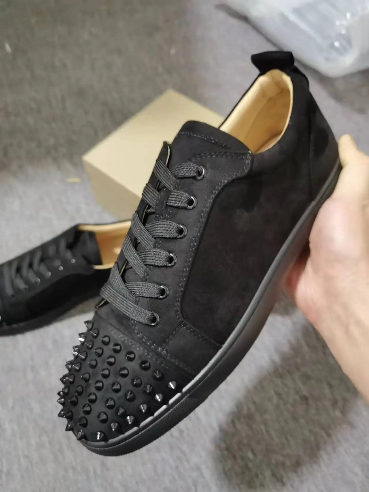 Men Rivet Casual Shoes Couple Sneakers Red Suede Round Toe Lace-Up Flats Summer Genuine Leather Platform Outdoor Walking Shoes