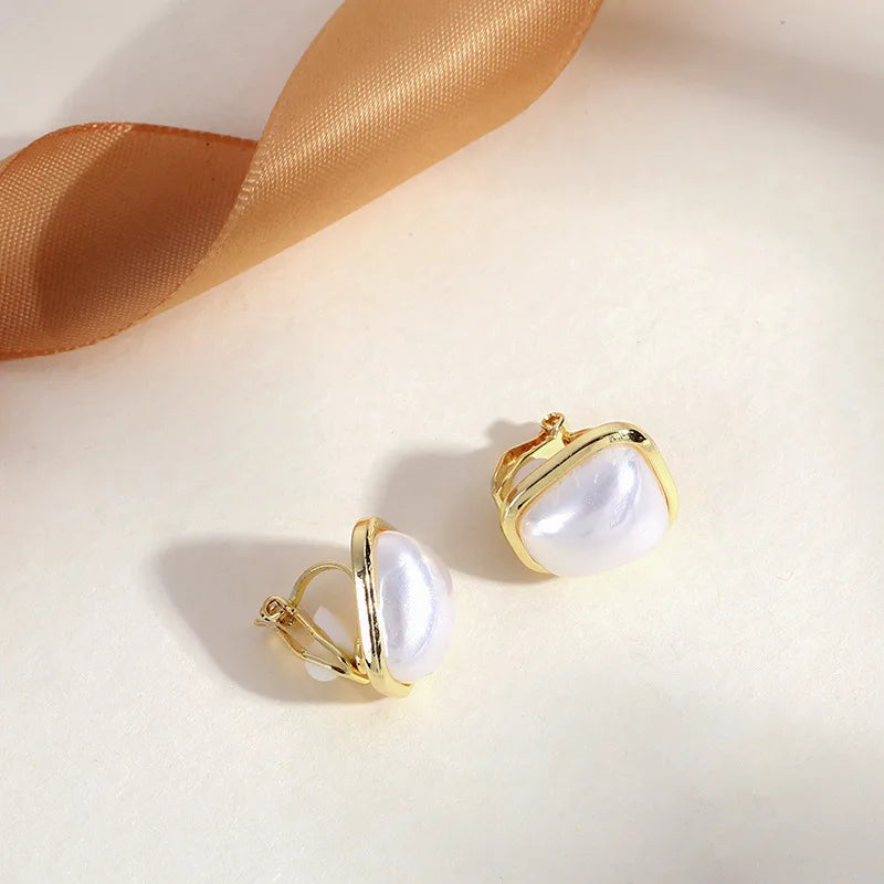 GRACE JUN New Arrival Clip on Earrings for Women's Fashion Pearl Enamel No Pierced Earrings Gold Color Cuff Earrings Ear Clip