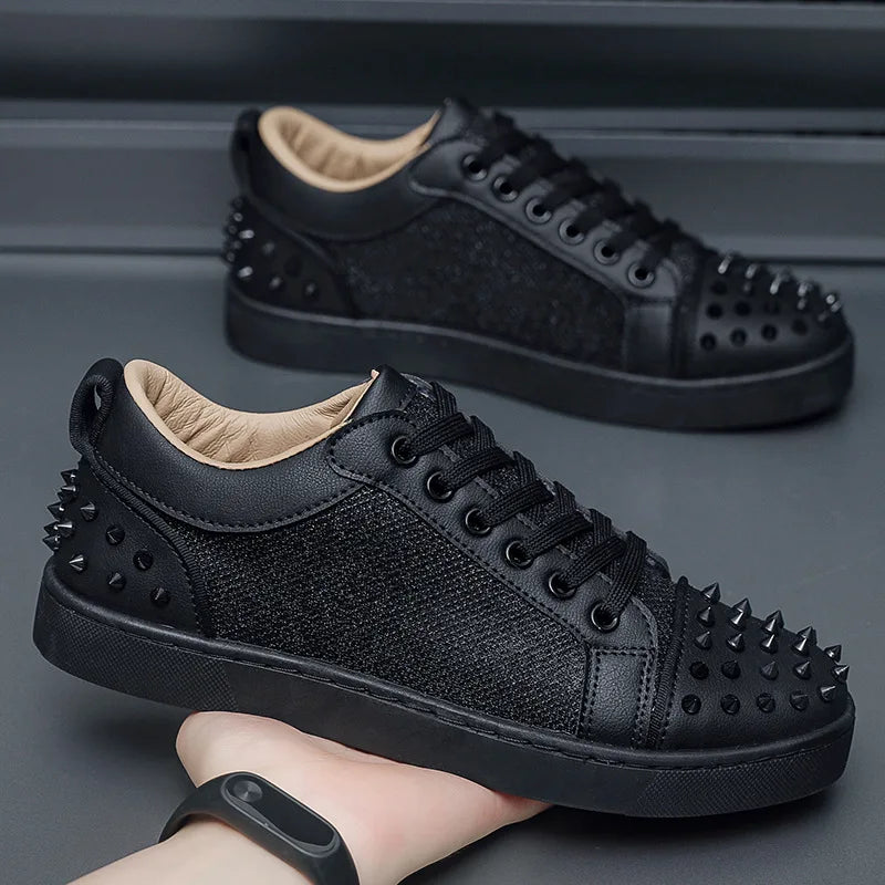 Latest Men's Fashionable Casual Rivet Board Shoes for Spring and Autumn Outdoor Sports Shoes Breathable and Comfortable Sneakers