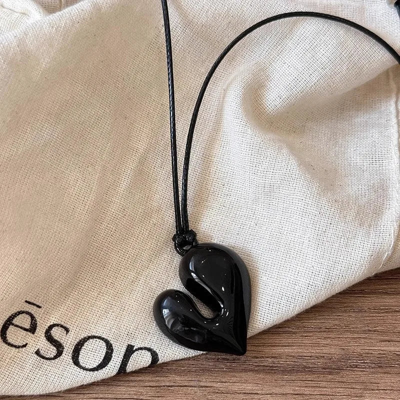 New Heart Pendant Necklace for Women Men 85CM Adjustable Pull-out Sweater Chain Fashion Jewelry Accessory Gift