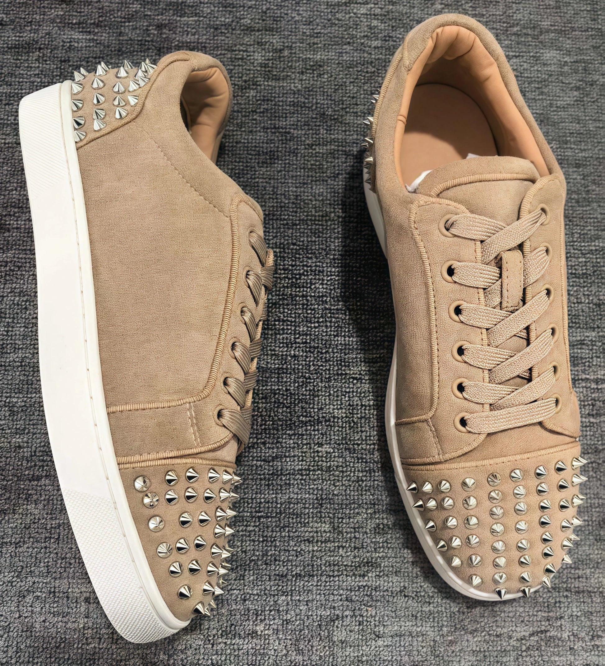 Khaki Leather Sneakers Male Lace-Up New Designer Men's Sports Shoes With Tie Up Rivets Fashion Board Flats Running Shoe Casual