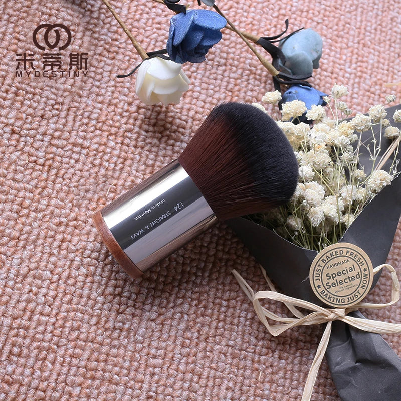 MUF Series Makeup Brush MUF124 Loose Powder Brush Soft Fiber Hair Brown Solid Wood Portable Exquisite Loose Powder Brush