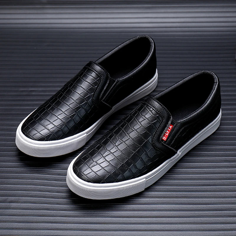 Classic White Leather Loafers Men Flats Casual Shoes Slip On  Sneakers Man Black Moccasin For Men Boat Shoes sapato masculino