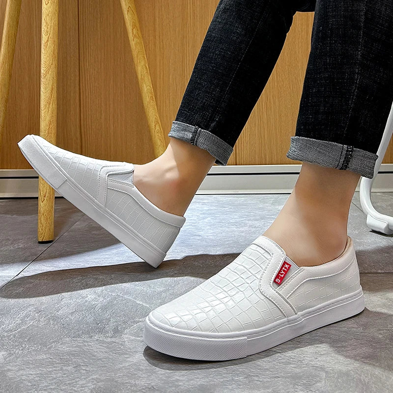 Classic White Leather Loafers Men Flats Casual Shoes Slip On  Sneakers Man Black Moccasin For Men Boat Shoes sapato masculino
