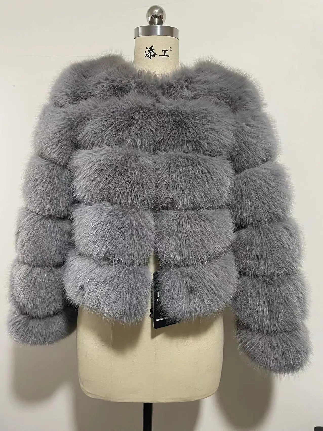 HJQJLJLS 2023 New Women Long Sleeve Pink Faux Fur Coat Female Fluffy Soft Furry Jacket High Imitation Fox Fur Outerwear LJLS140