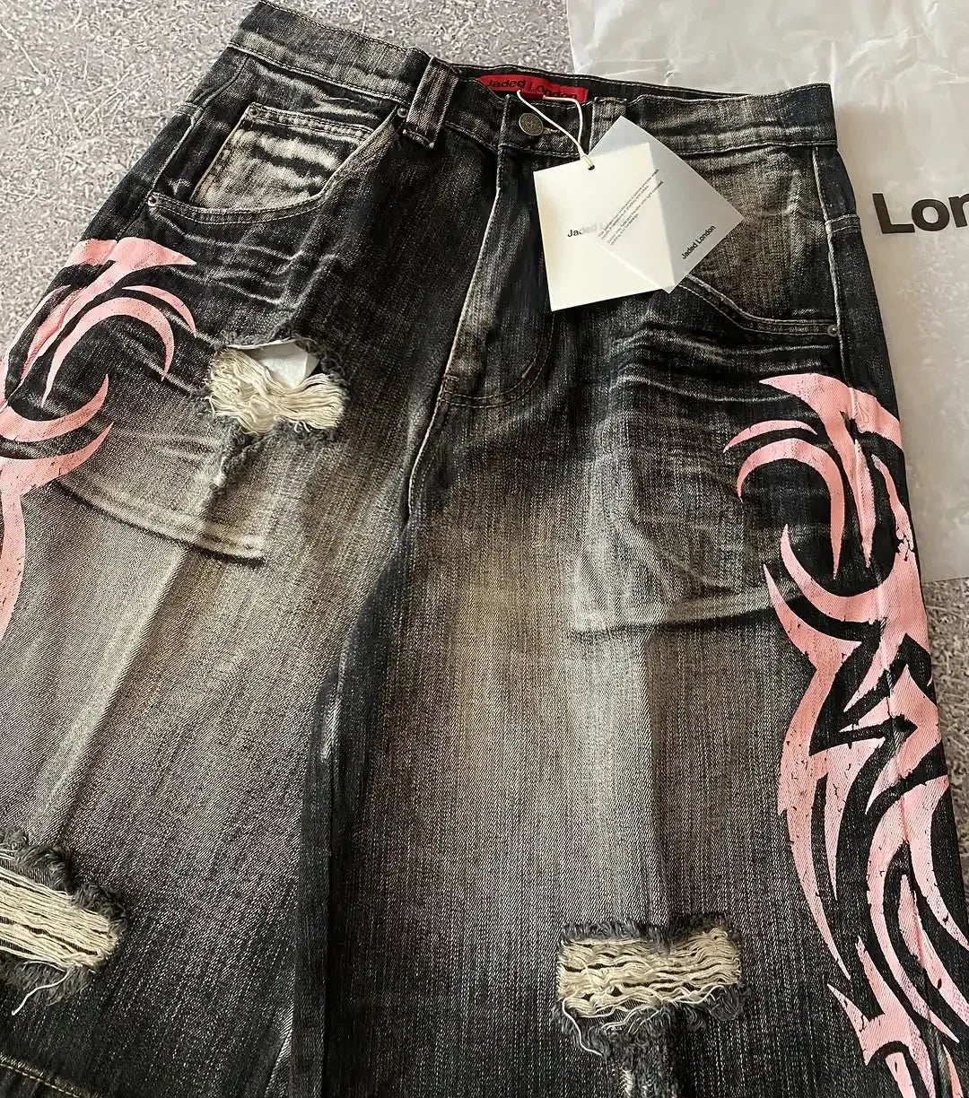 2025 New Gothic Flame Print Used in Old Washing and Worn Five-point Jeans Men's Fashion Street Fashion Harajuku Y2K Baggy Jeans