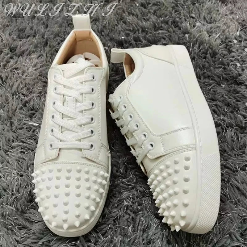 Women's Casual Rivet Flat Soled Lace Up Low Sneakers White Light Comfortable Couple Shoes Autumn Non Slip Men's Running Shoes
